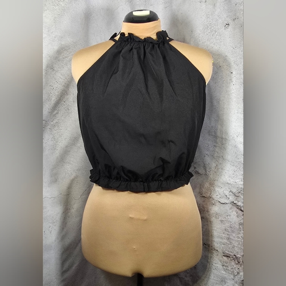 LARGE Black Cropped Halter Top Sleeveless Stretch Cool Tie Back Ruffles Like New